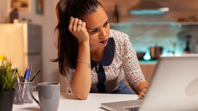 Waarom je pc traag wordt (en hoe je het écht oplost zonder alles opnieuw te installeren)